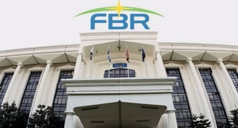 FBR Targets 100000 Influencers Flaunting Luxury Lifestyle on Social Media FBR Targets 100000 Influencers Flaunting